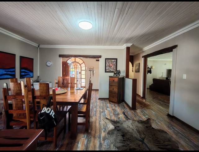 4 BEDROOM HOUSE FOR SALE IN THREE RIVERS EAST